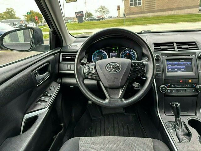 2017 Toyota Camry Hybrid LE CVT - 22102112 - 21