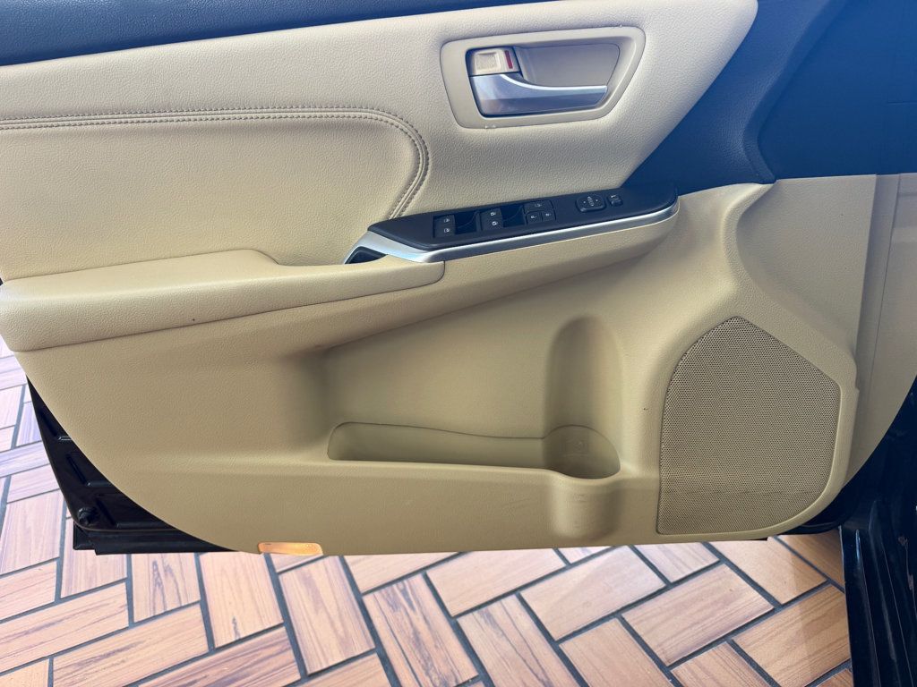 2017 Toyota Camry Hybrid XLE CVT - 23099071 - 17