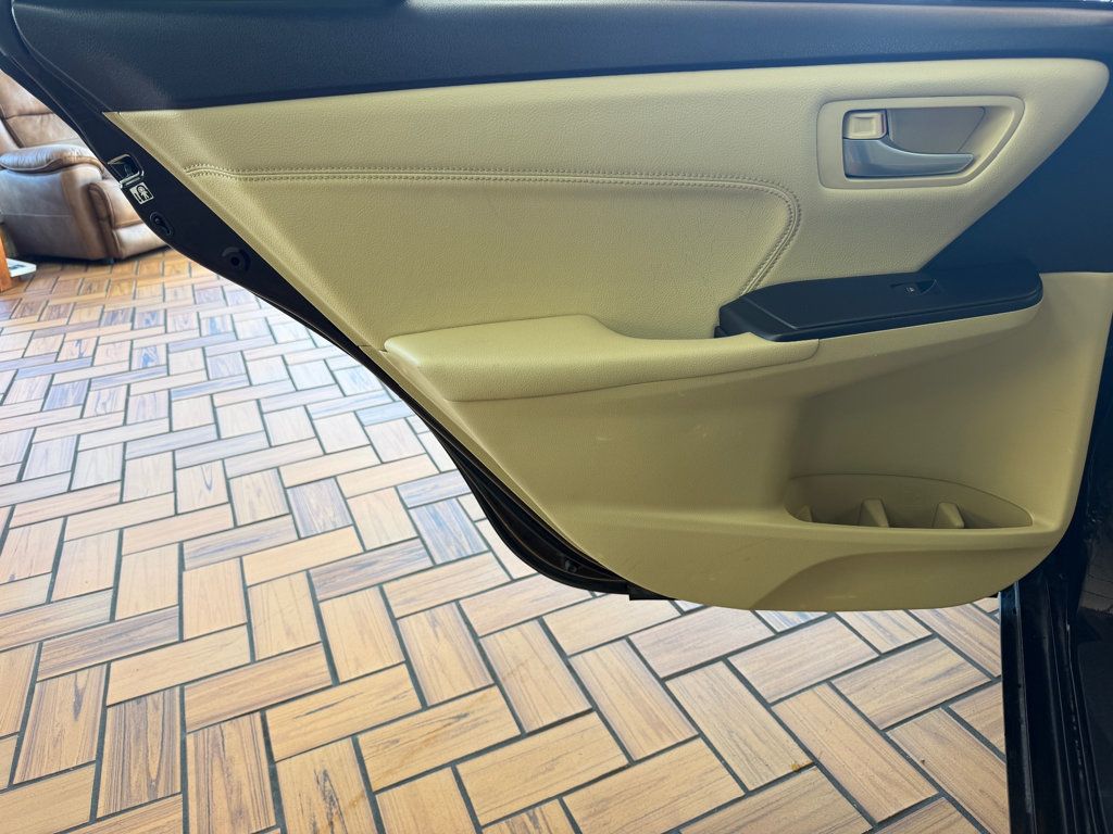 2017 Toyota Camry Hybrid XLE CVT - 23099071 - 19