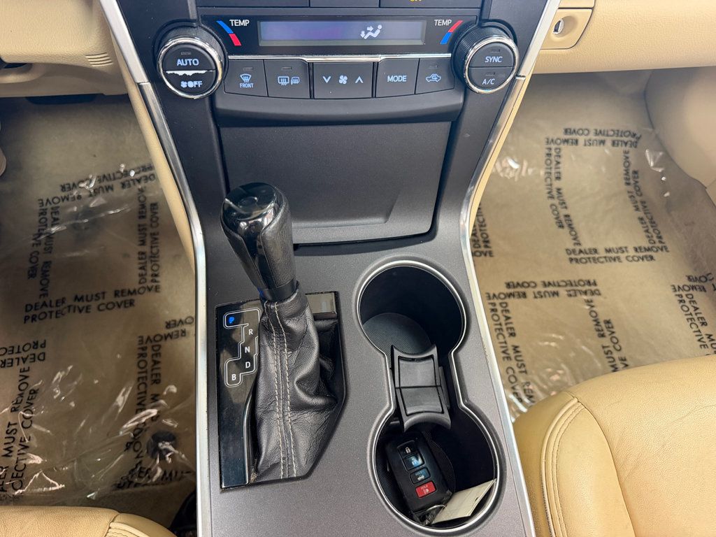 2017 Toyota Camry Hybrid XLE CVT - 23099071 - 29