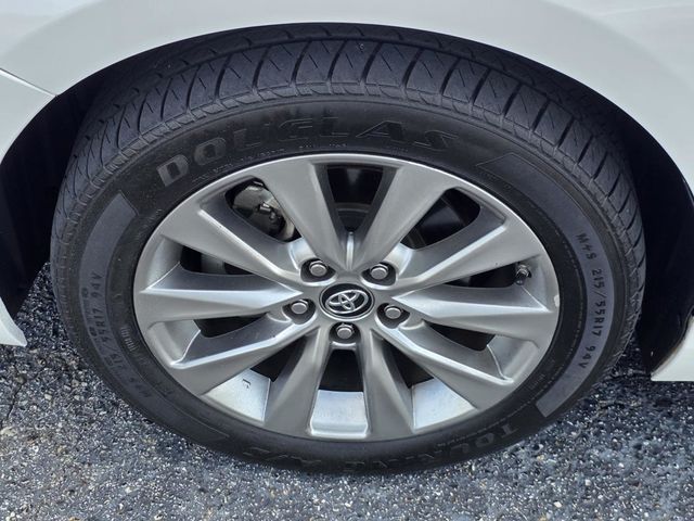 2017 Toyota Camry Hybrid XLE CVT - 23055512 - 33