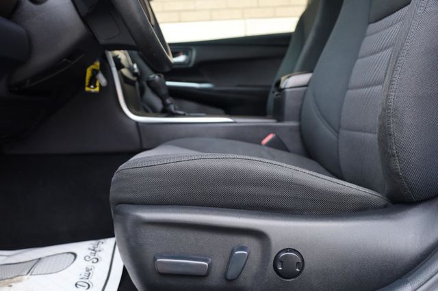 2017 Toyota Camry LE - 23040508 - 15