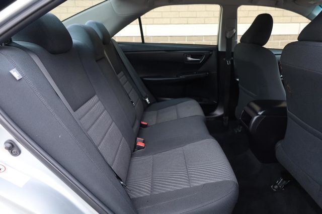 2017 Toyota Camry LE - 23040508 - 20