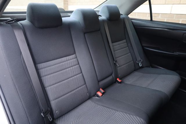 2017 Toyota Camry LE - 23040508 - 21
