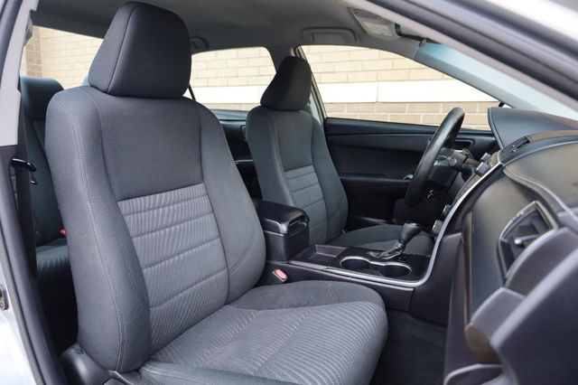 2017 Toyota Camry LE - 23040508 - 24