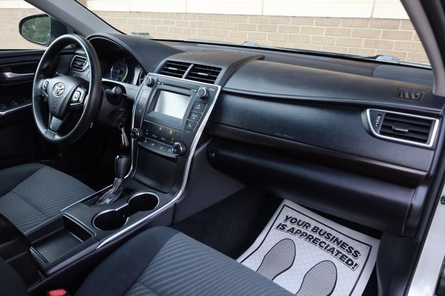 2017 Toyota Camry LE - 23040508 - 25