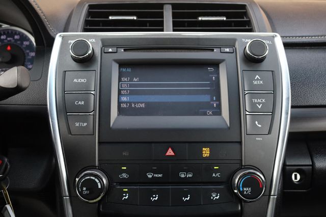 2017 Toyota Camry LE - 23040508 - 35