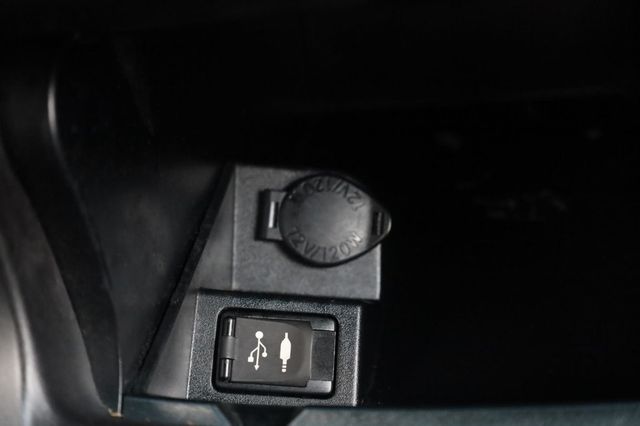 2017 Toyota Camry LE - 23040508 - 39