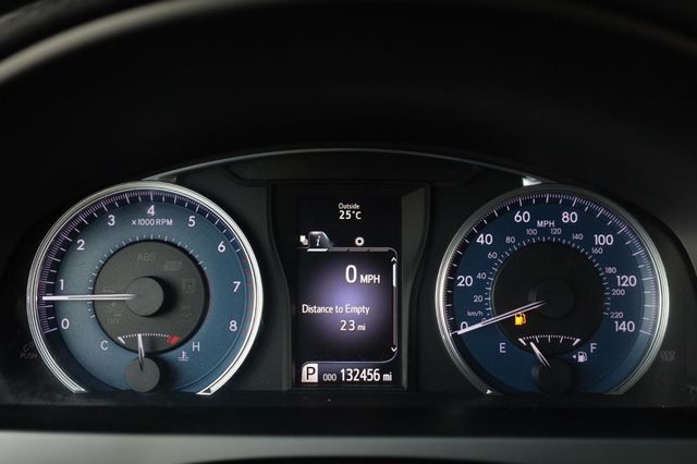 2017 Toyota Camry LE - 23040508 - 40