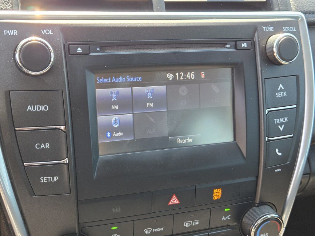 2017 Toyota Camry LE Automatic - 22973633 - 17