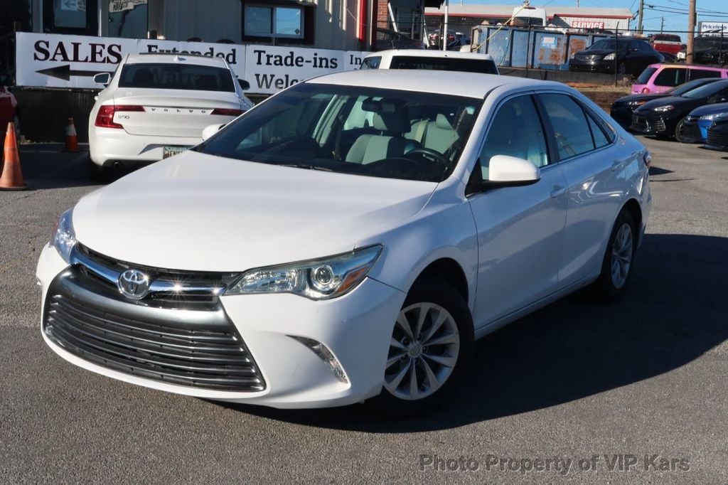 2017 Toyota Camry LE Automatic - 22180634 - 25