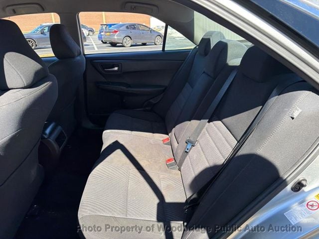 2017 Toyota Camry LE Automatic - 22998046 - 9