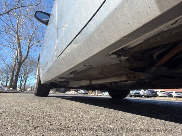 2017 Toyota Camry LE Automatic - 22998046 - 17