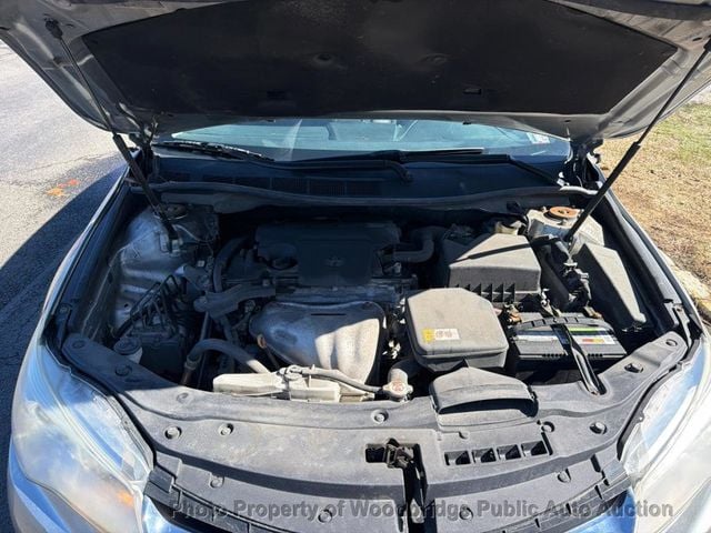 2017 Toyota Camry LE Automatic - 22998046 - 18