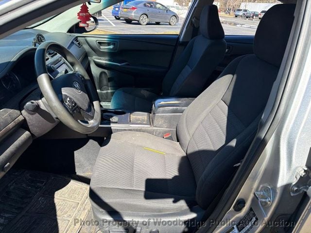2017 Toyota Camry LE Automatic - 22998046 - 5