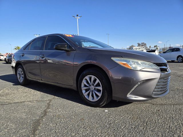 2017 Toyota Camry LE Automatic - 22764835 - 4