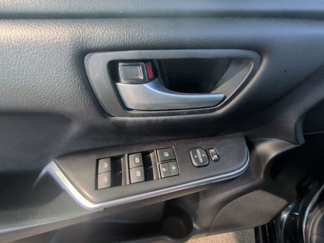 2017 Toyota Camry LE Automatic - 23023537 - 11