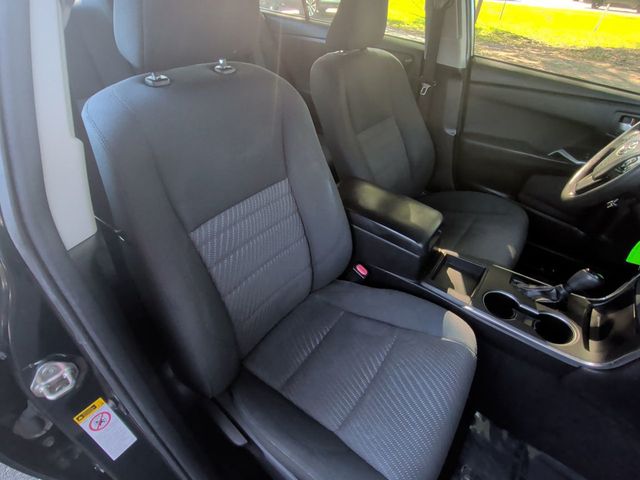 2017 Toyota Camry LE Automatic - 23023537 - 19