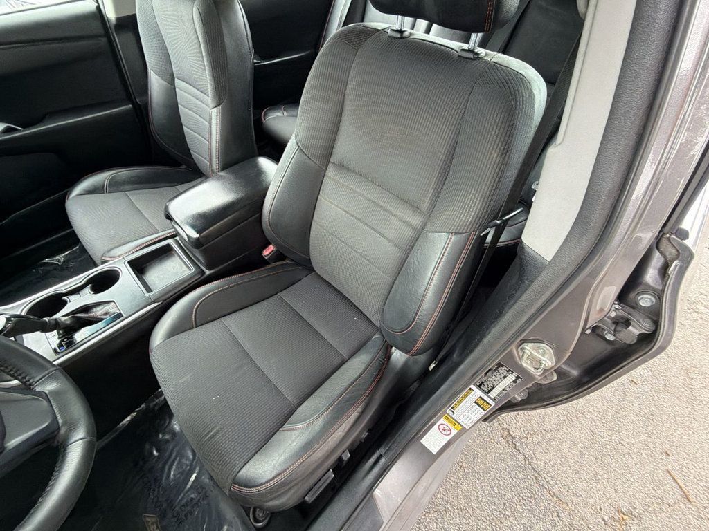 Toyota Camry photo 14