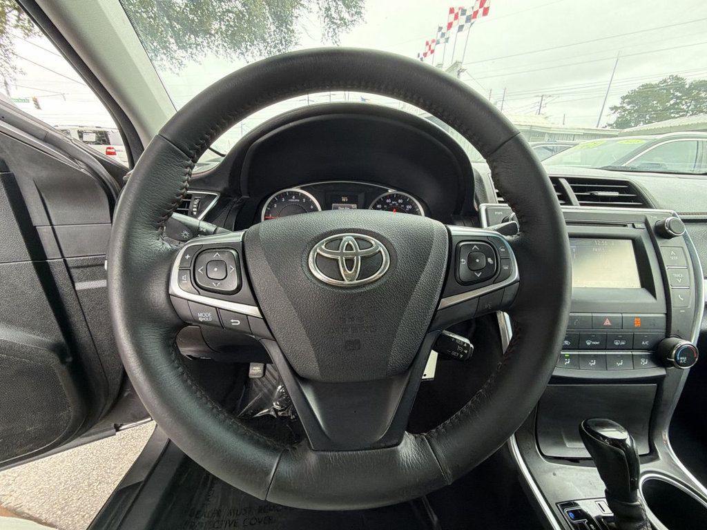 Toyota Camry photo 15