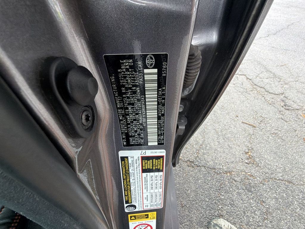 Toyota Camry photo 23