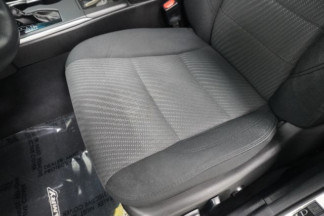 2017 Toyota Camry LE Automatic - 23018376 - 10