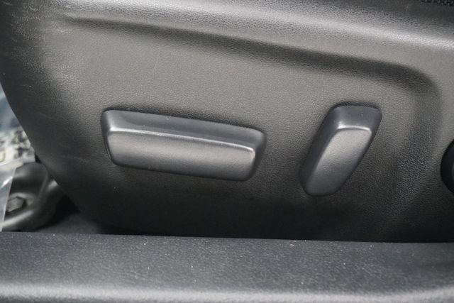 2017 Toyota Camry LE Automatic - 23018376 - 13