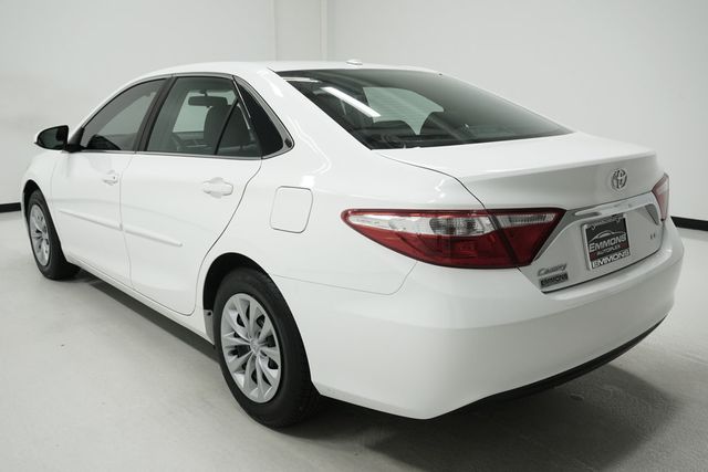 2017 Toyota Camry LE Automatic - 23018376 - 5