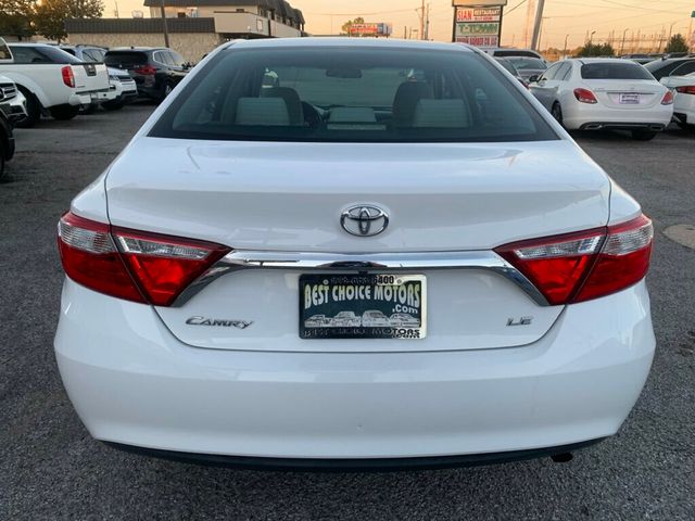 2017 Toyota Camry LE Automatic - 22946769 - 16