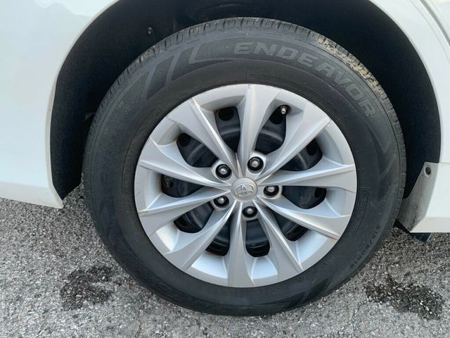 2017 Toyota Camry LE Automatic - 22946769 - 18