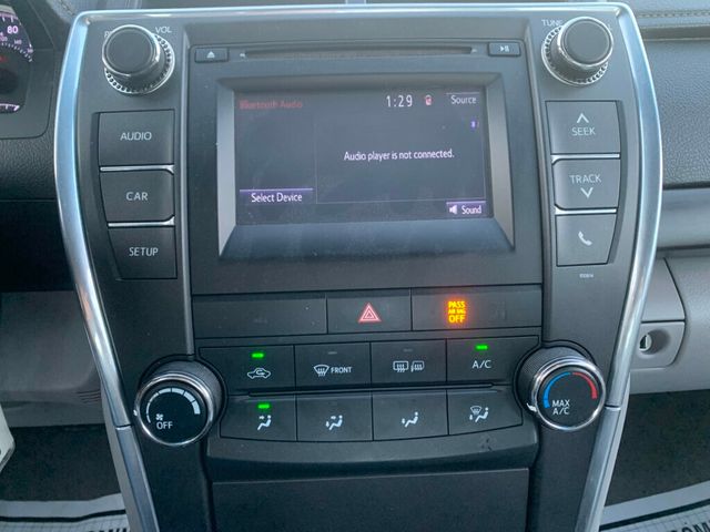 2017 Toyota Camry LE Automatic - 22946769 - 8