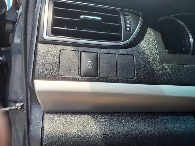 2017 Toyota Camry LE Automatic - 22951044 - 15