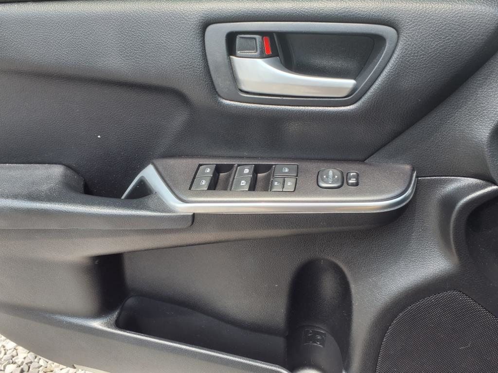 2017 Toyota Camry LE Automatic - 22951044 - 16