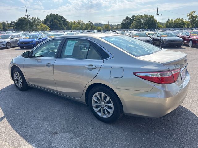 2017 Toyota Camry LE Automatic - 23075929 - 5