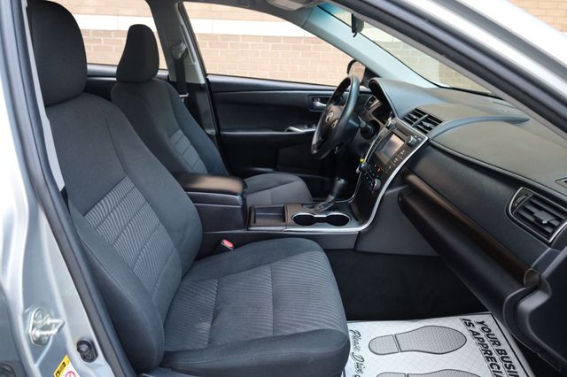 2017 Toyota Camry LE Automatic - 22932878 - 15