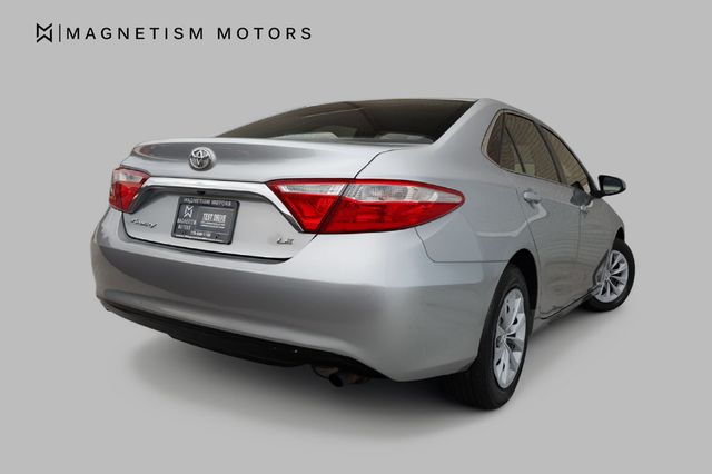 2017 Toyota Camry LE Automatic - 22932878 - 4
