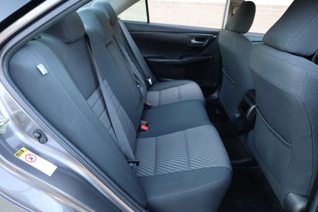 2017 Toyota Camry LE Automatic - 22939909 - 21