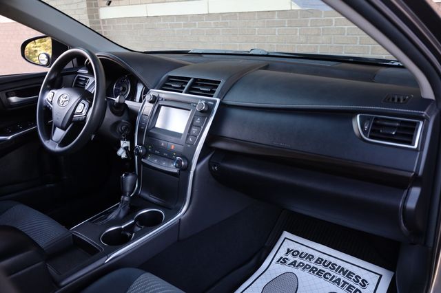 2017 Toyota Camry LE Automatic - 22939909 - 27