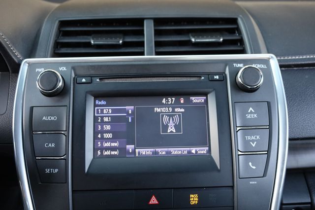 2017 Toyota Camry LE Automatic - 22939909 - 35