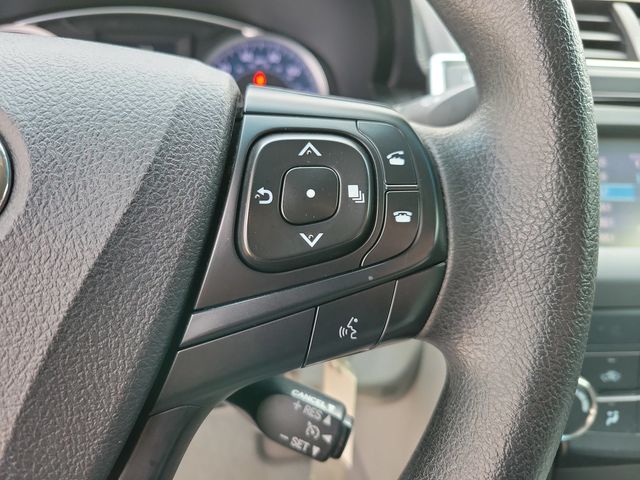 2017 Toyota Camry LE Automatic - 22973644 - 14