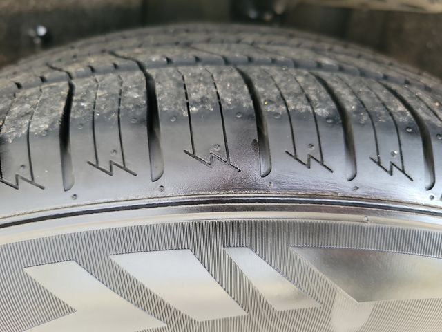 2017 Toyota Camry LE Automatic - 22973644 - 24