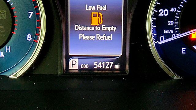 2017 Toyota Camry LE Automatic - 22999430 - 14