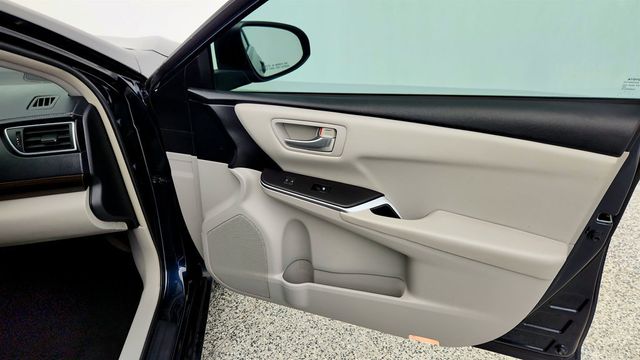 2017 Toyota Camry LE Automatic - 22999430 - 24