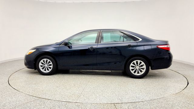 2017 Toyota Camry LE Automatic - 22999430 - 7