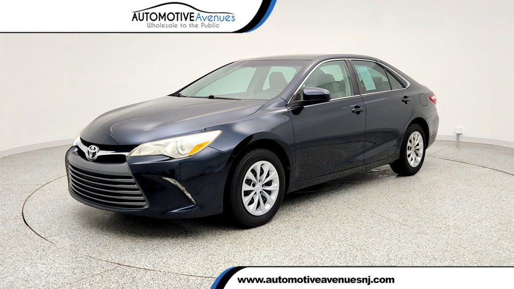2017 Toyota Camry LE Automatic w/ LED Daytime Running Lights & Keyless Entry - 22999430 | Video 1