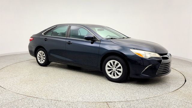 2017 Toyota Camry LE Automatic w/ LED Daytime Running Lights & Keyless Entry - 22999430 - 2