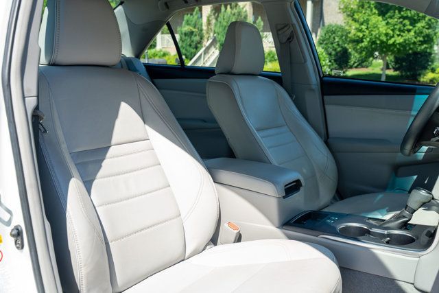 2017 Toyota Camry LocalTrade/XLE/HeatedLeatherSeats/JBLPremiumAudio/NAV - 23033163 - 43