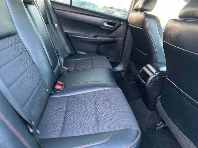 2017 Toyota Camry SE 4dr Sedan - 22951783 - 16