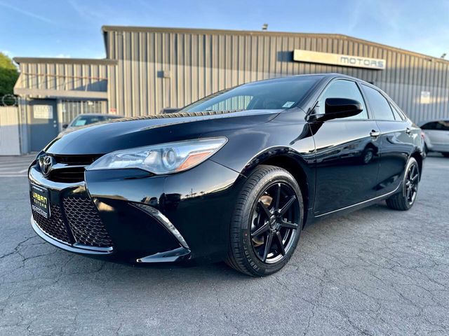 2017 Toyota Camry SE 4dr Sedan - 22951783 - 1