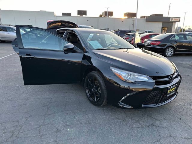 2017 Toyota Camry SE 4dr Sedan - 22951783 - 28